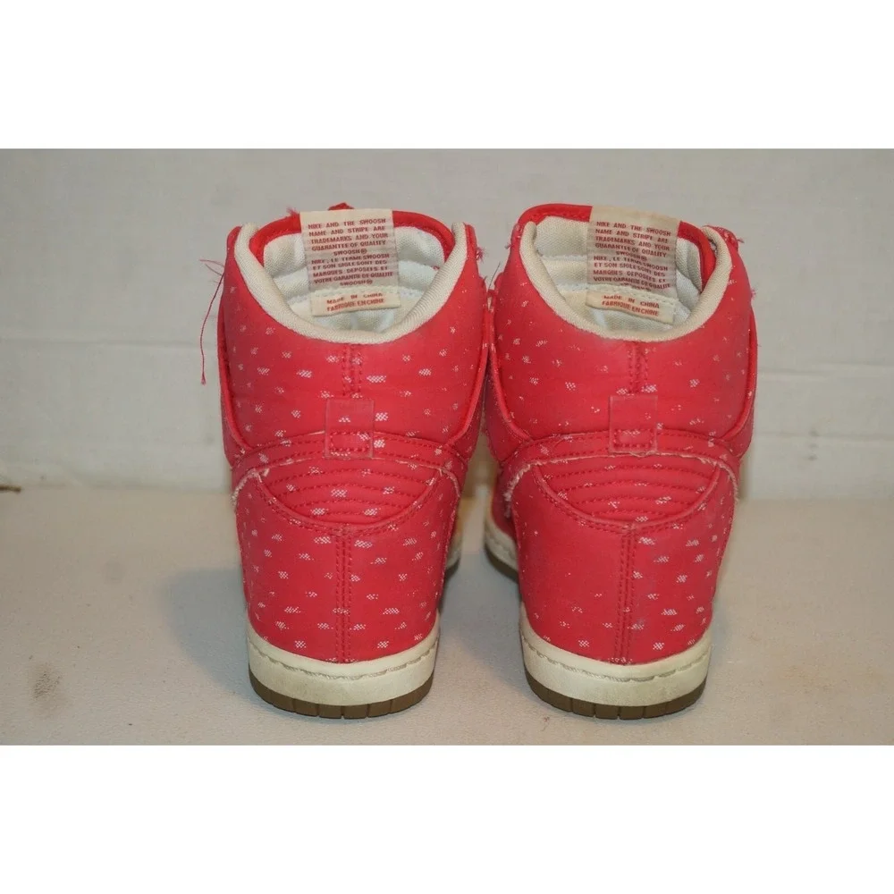 Nike Dunk Sky Hi Women's Size 8.5 Hidden Wedge Heel Shoes Red 543258-600